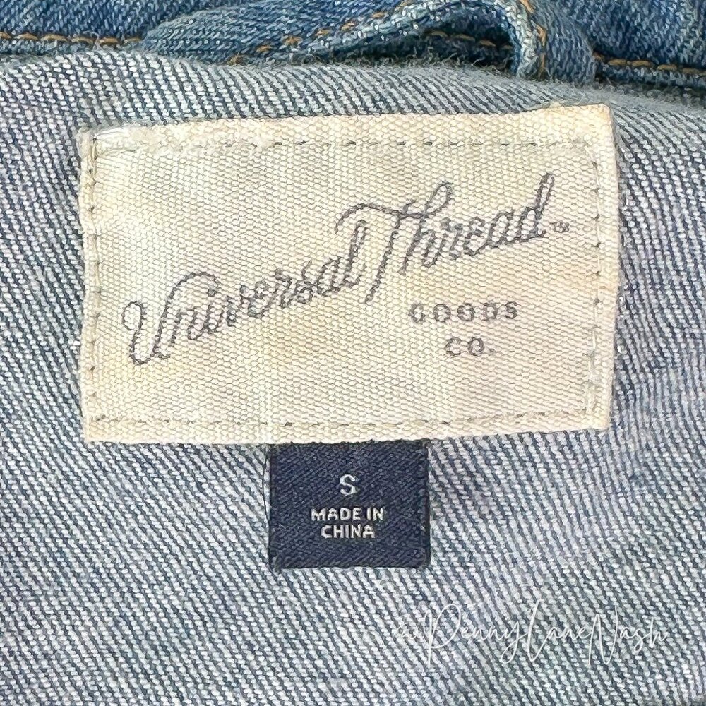 Universal Thread Women's Freeborn Denim Trucker Jacket Blue - Picture 5 of 14